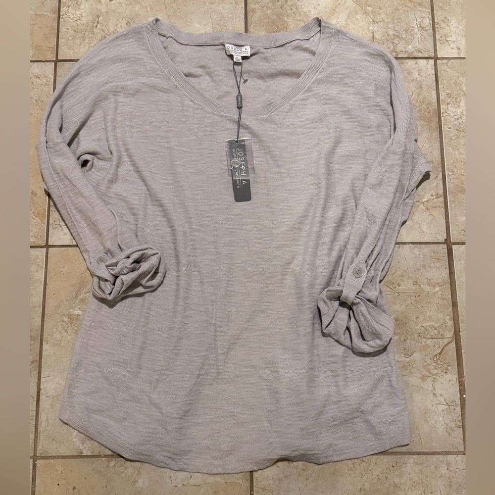 Joseph A Light Gray Long Sleeve V-Neck Size XL New With Tags
